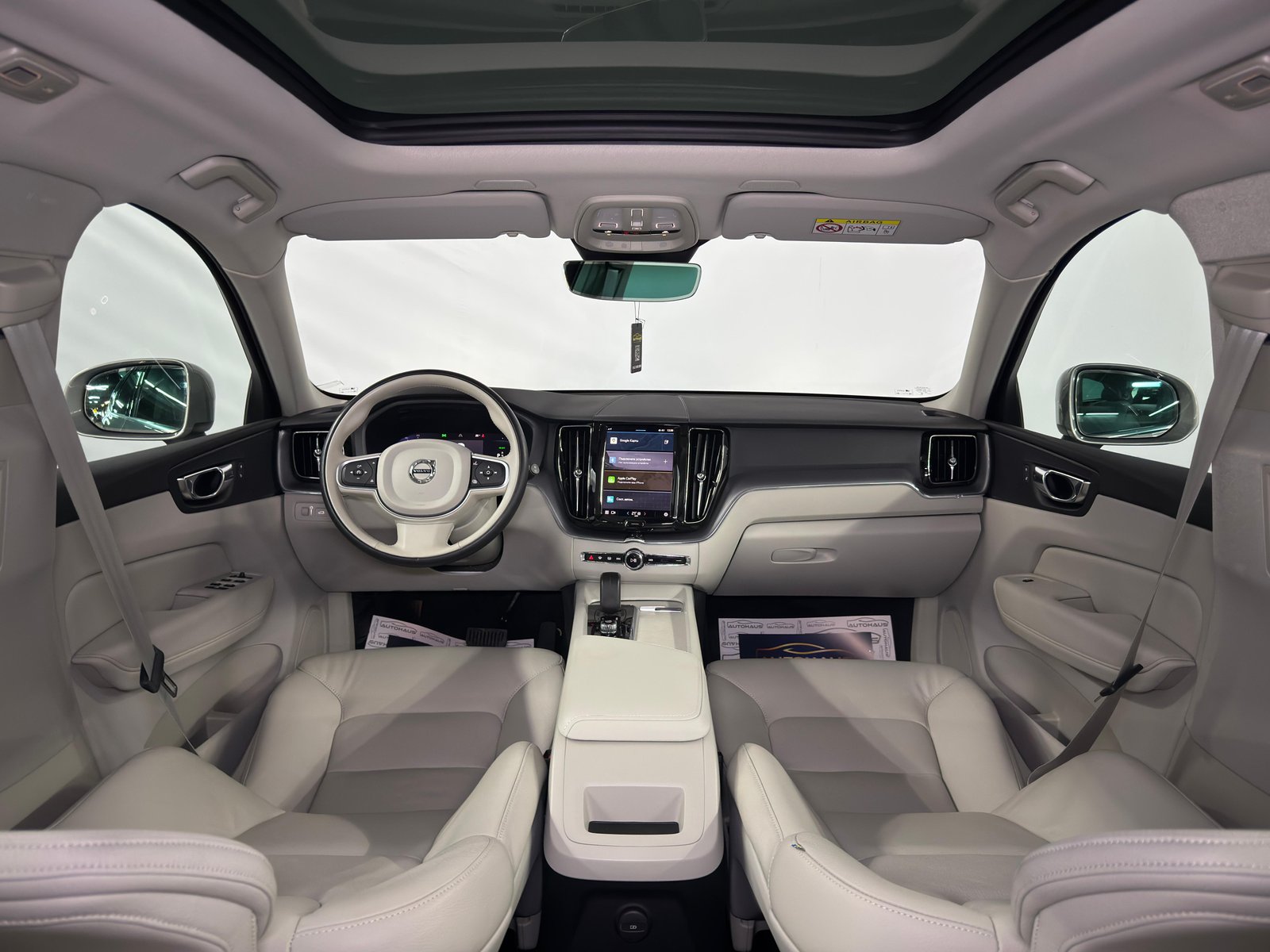 Volvo XC60 2017 - image Volvo XC60 2017 - image