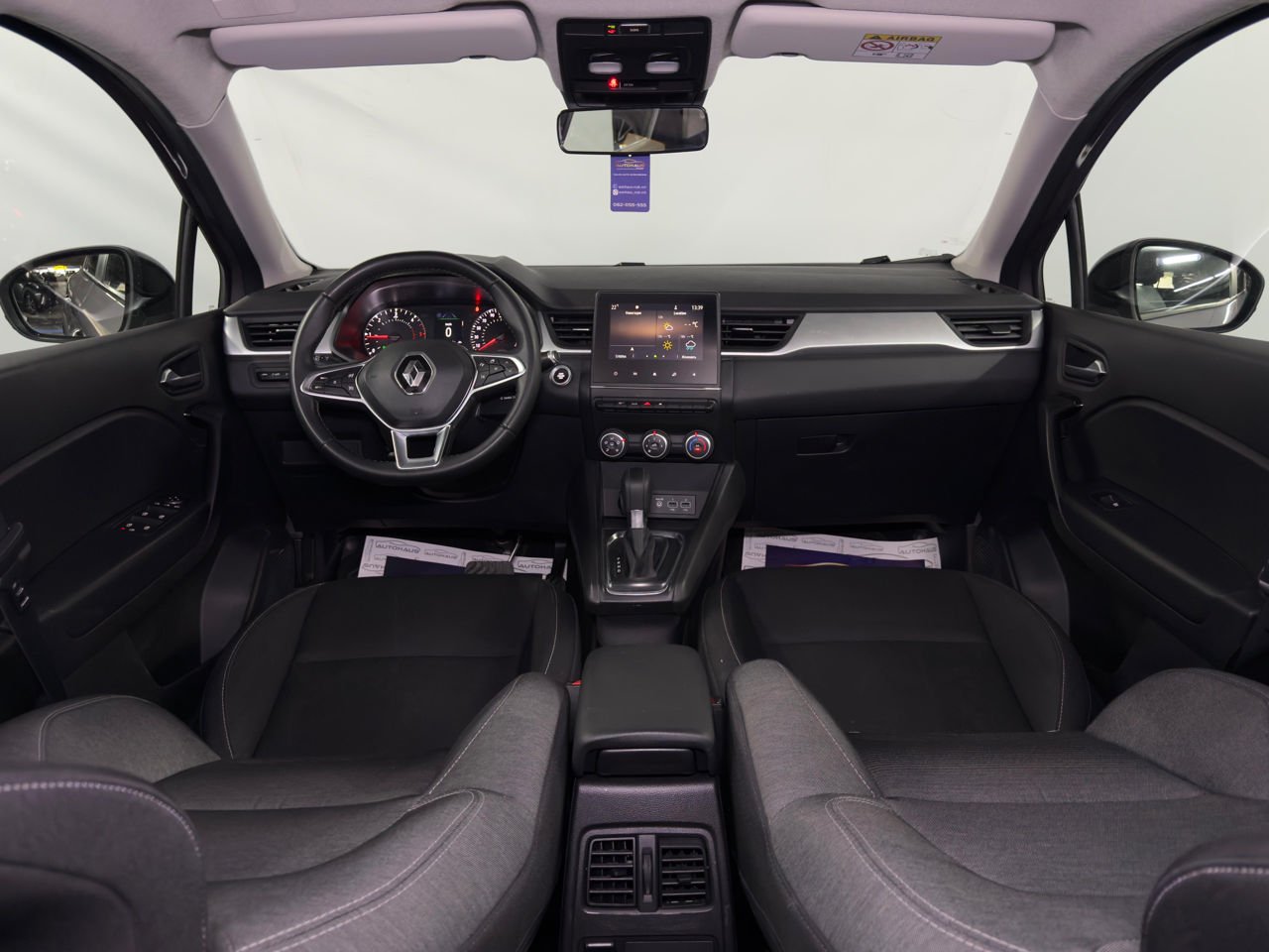 Renault Captur I (2013 - ) image Renault Captur I (2013 - ) image