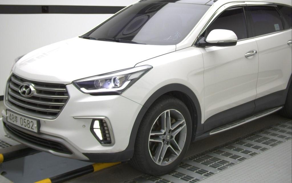 Hyundai Santa Fe III (2012 - 2018) image