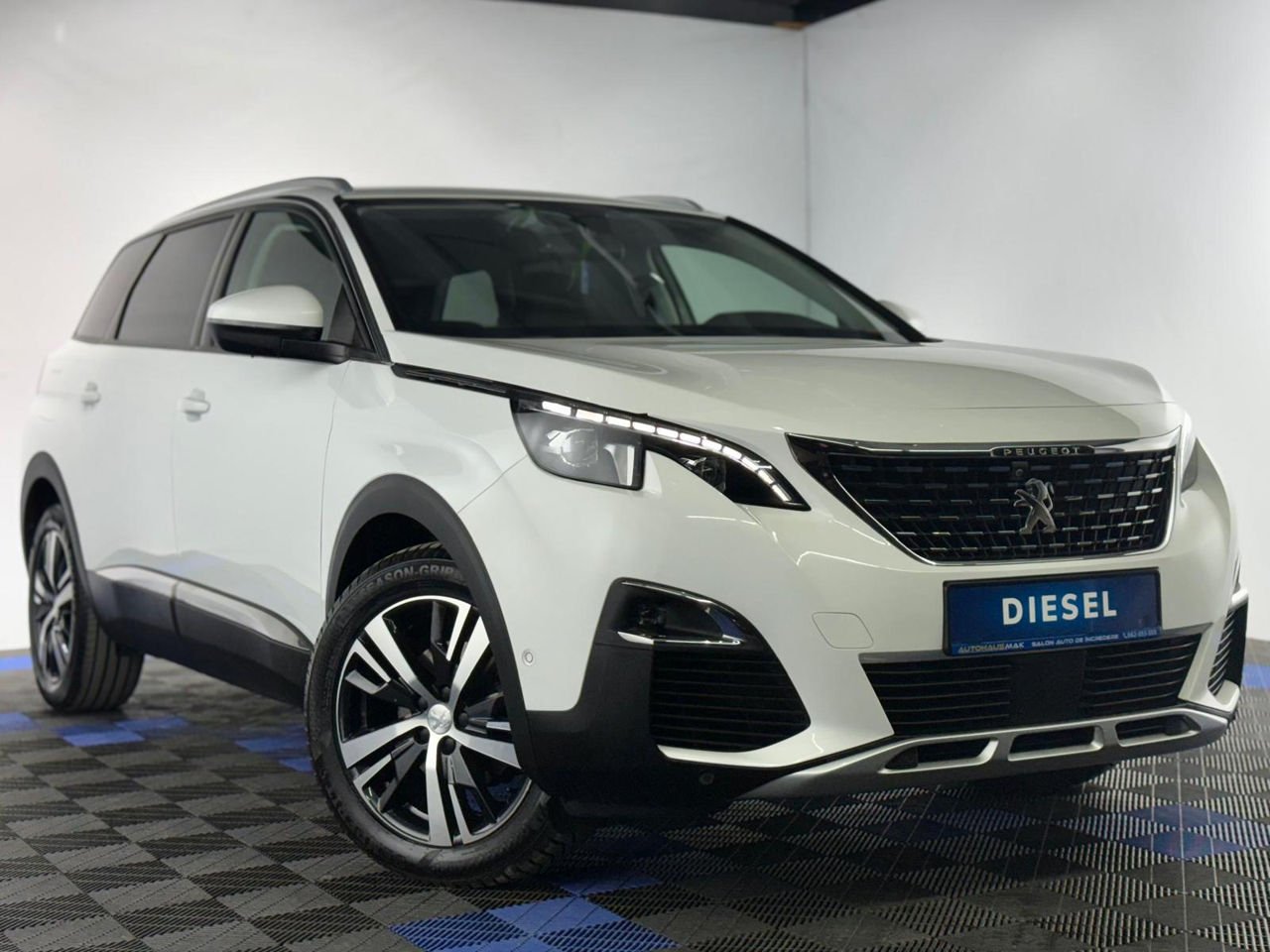 Peugeot 5008 II (2017 - ) image