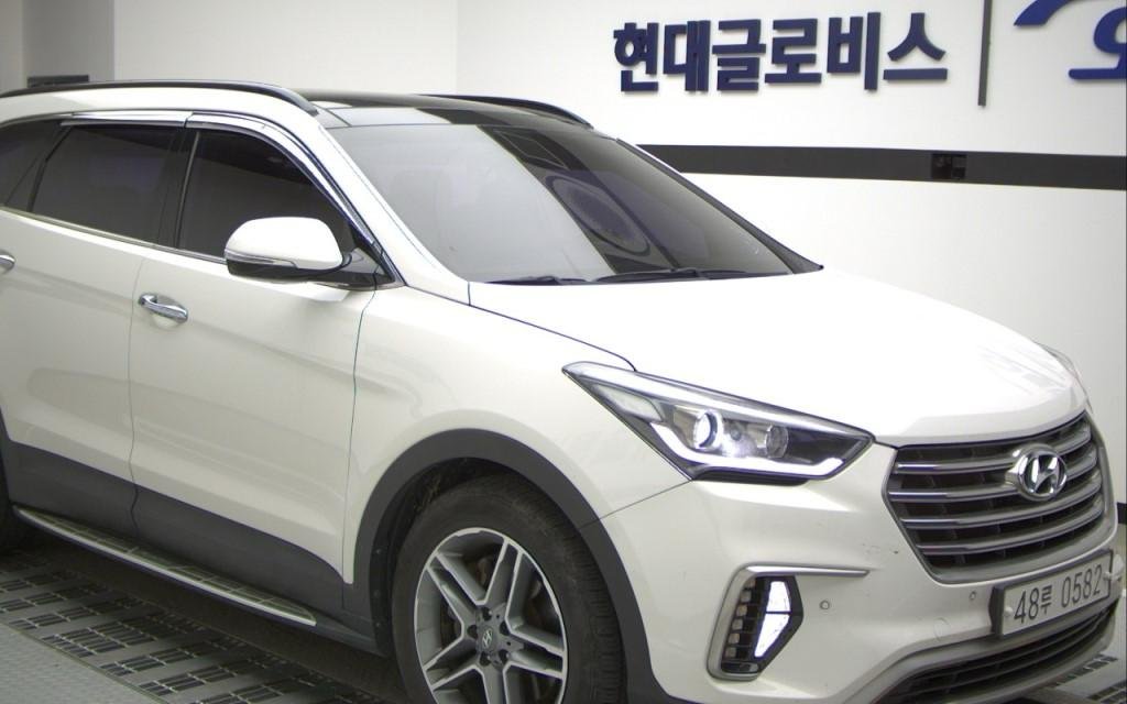 Hyundai Santa Fe III (2012 - 2018) image