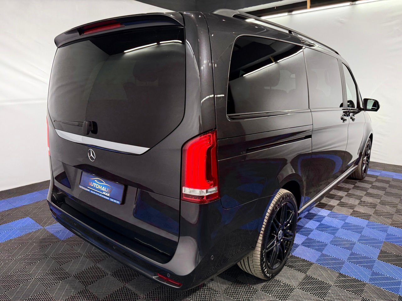Mercedes-Benz V-Class W447 (2014 - ) image Mercedes-Benz V-Class W447 (2014 - ) image