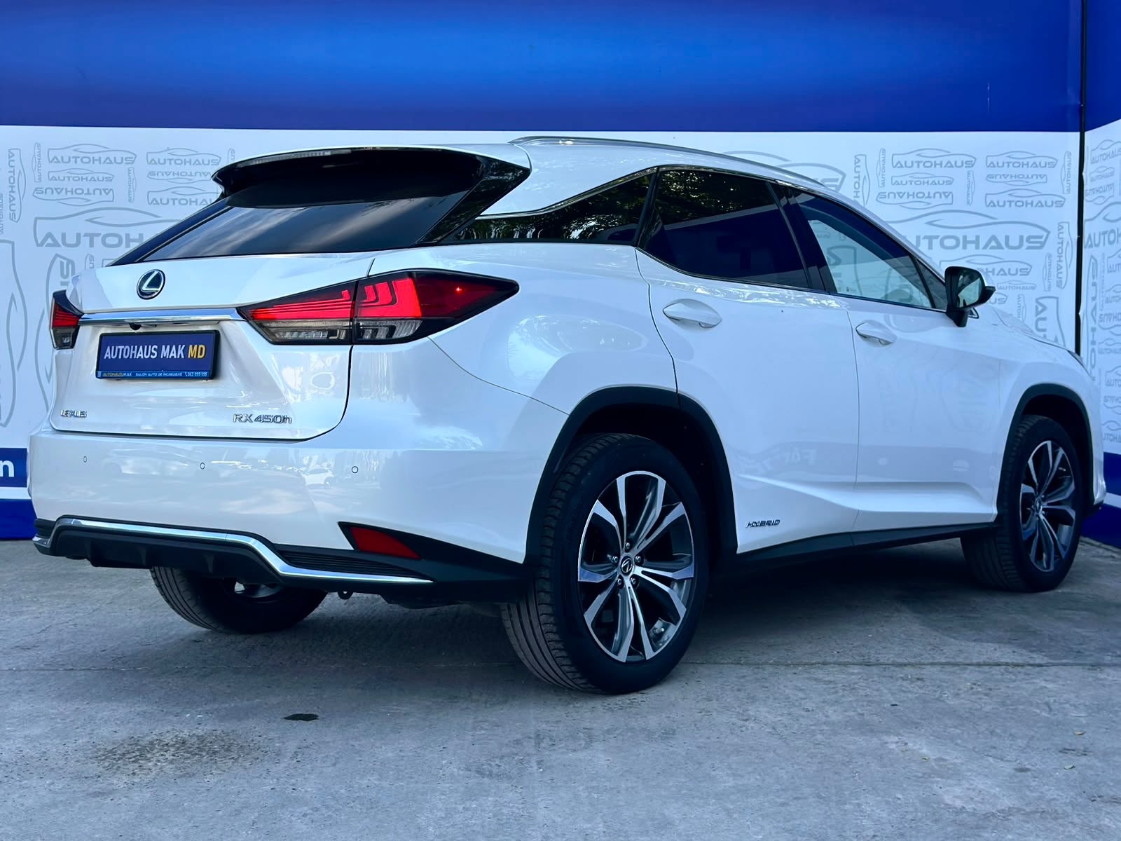 Lexus RX IV (2016 - ) image