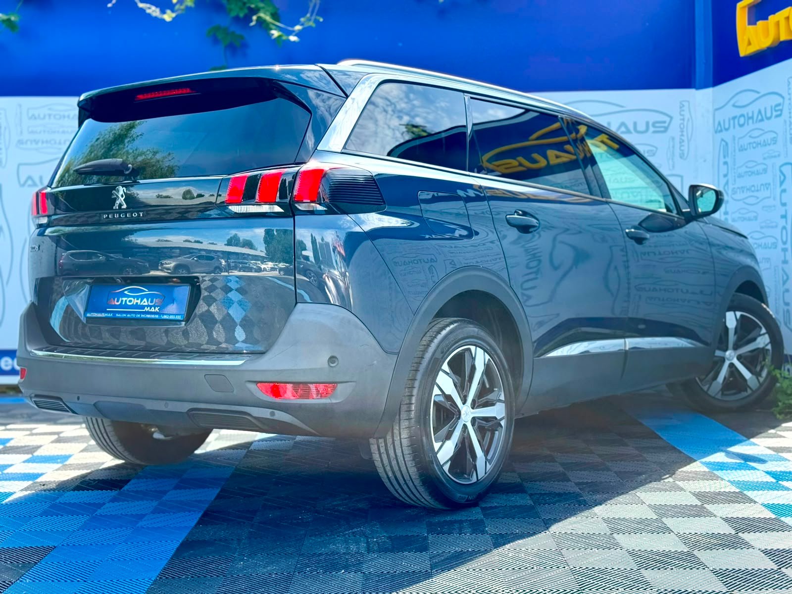 Peugeot 5008 II (2017 - ) image