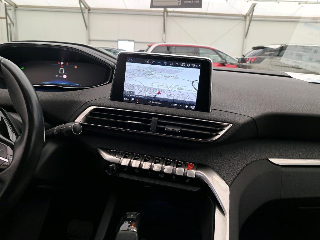 Peugeot 3008 II (2016 - ) image Peugeot 3008 II (2016 - ) image