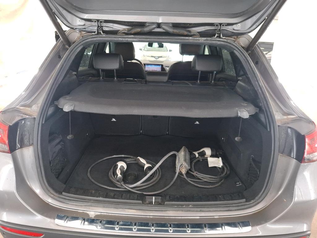 Mercedes-Benz GLA-Class H247 (2019 - ) image