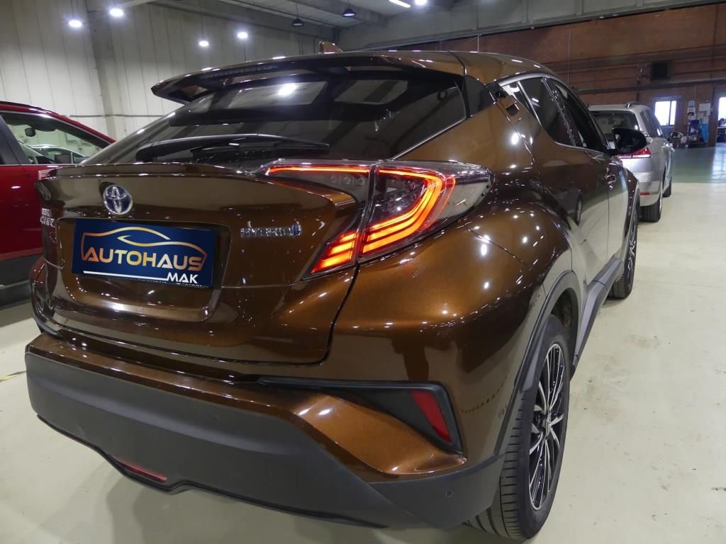 Toyota C-HR 2016 - image Toyota C-HR 2016 - image