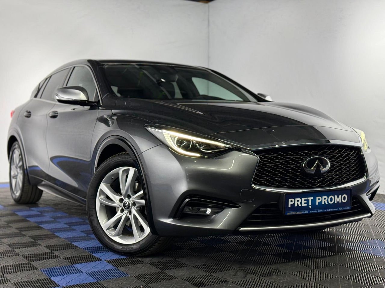 Infiniti Q30 I (2015 - 2020) image