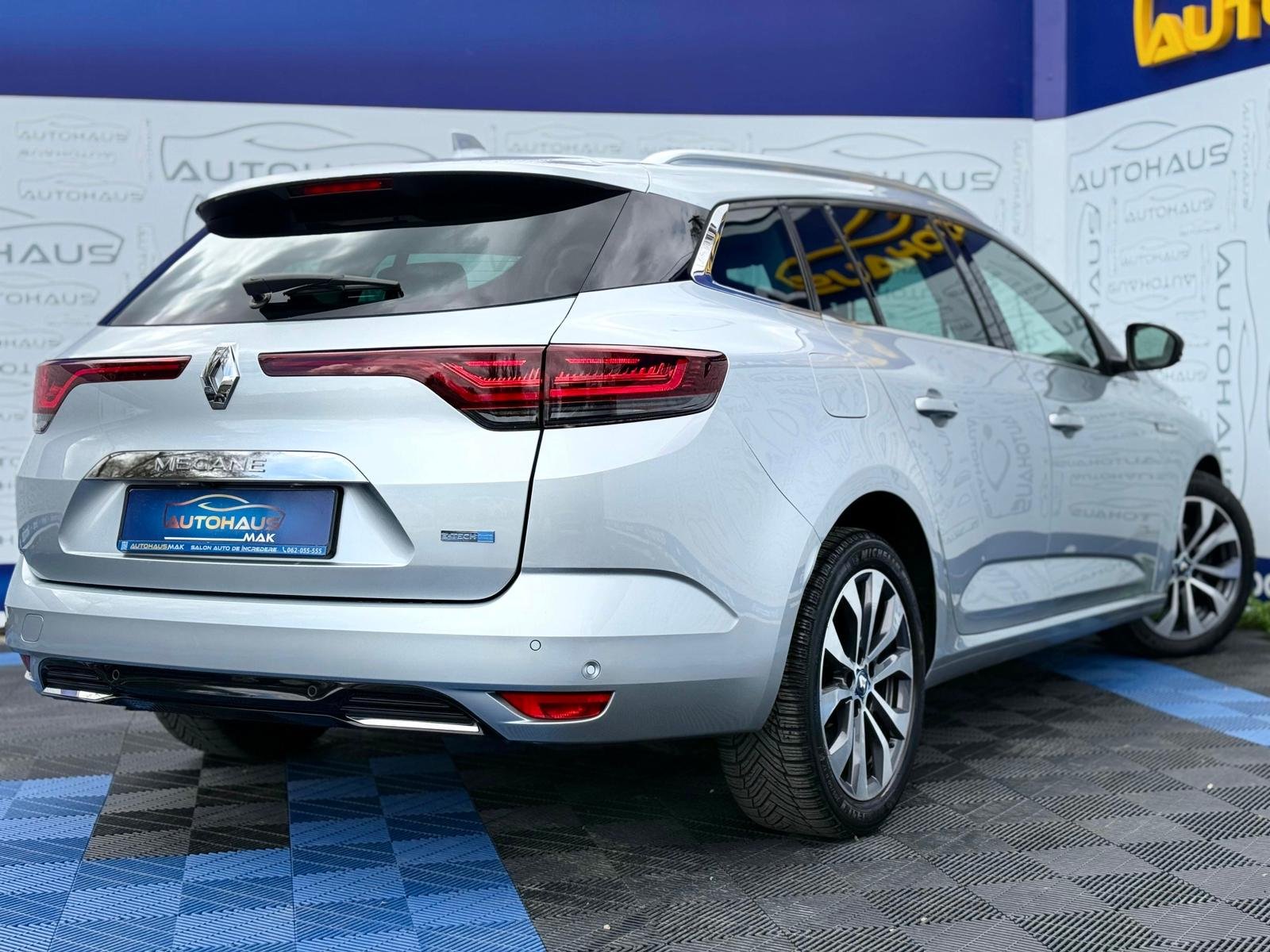 Renault Megane IV (2016 - ) image