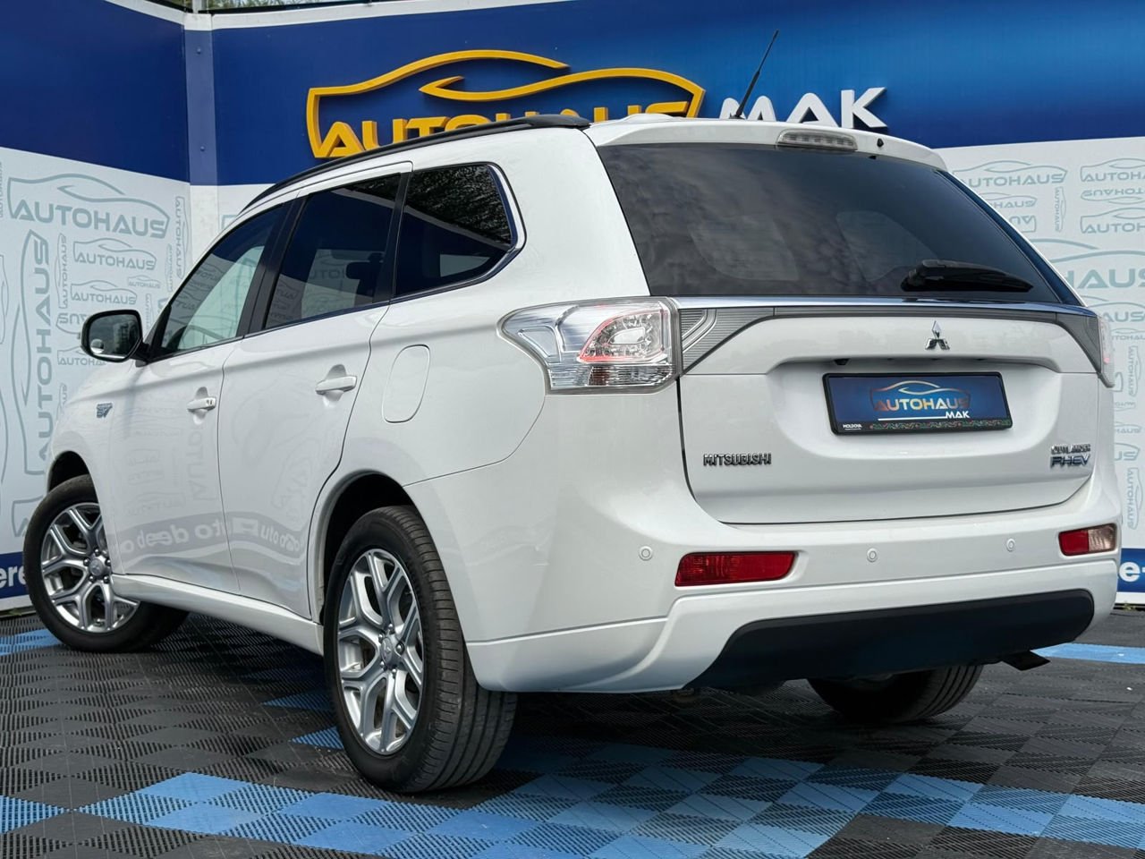 Mitsubishi Outlander III (2012 - 2021) image