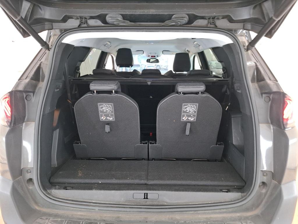 Peugeot 5008 II (2017 - ) image