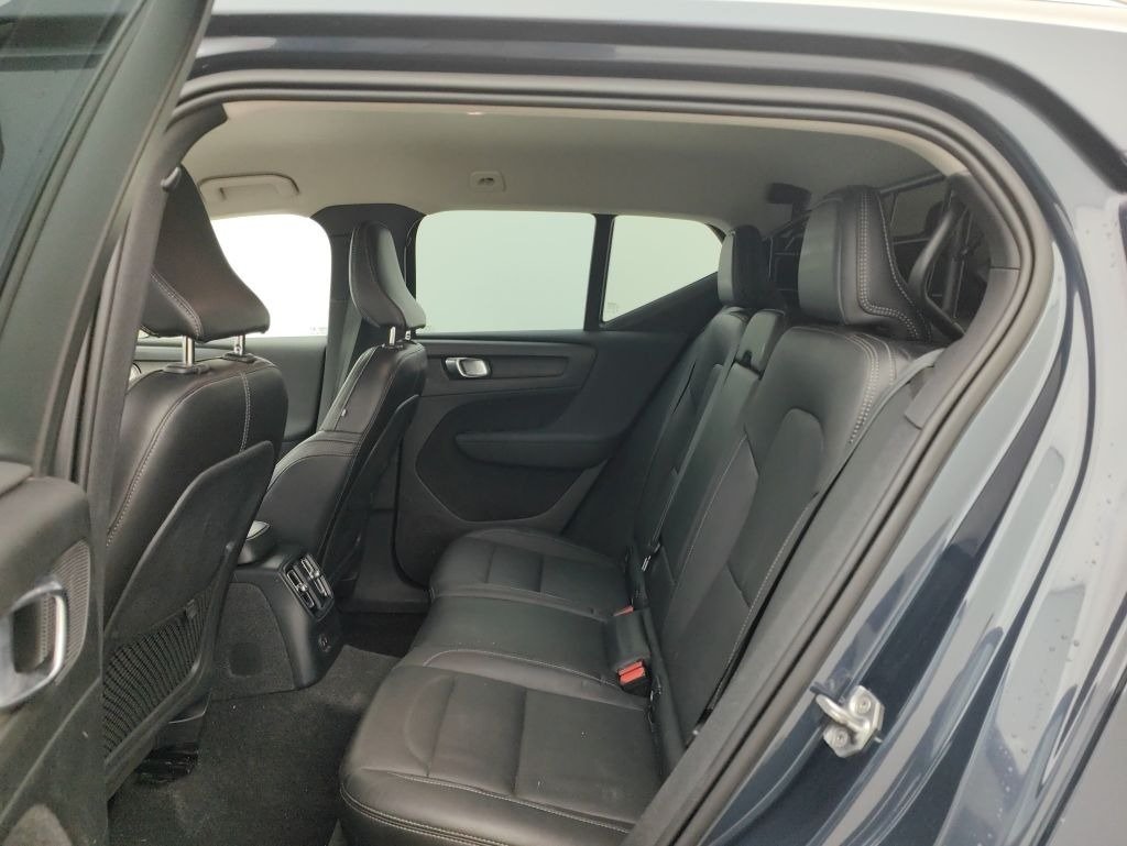 Volvo XC40 2017 - image Volvo XC40 2017 - image