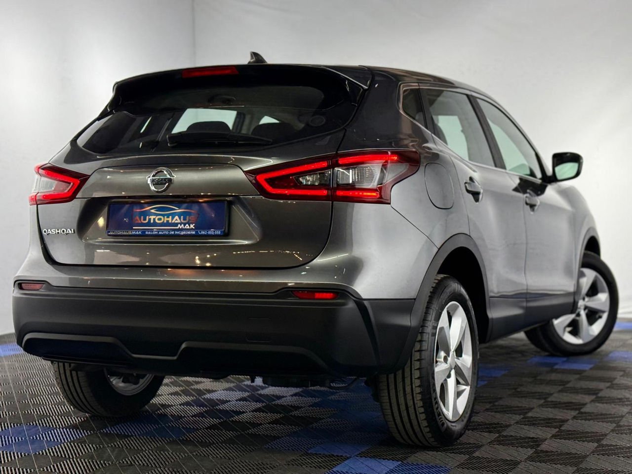 Nissan Qashqai J11 (2013 - 2021) image