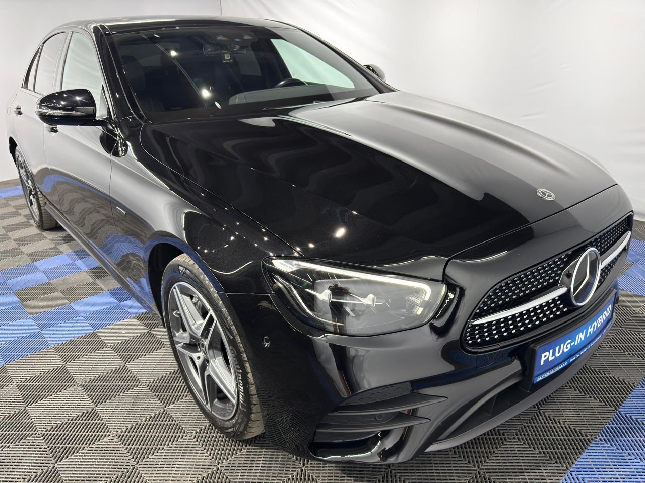 Mercedes-Benz E-Class W212 (2009 - 2016) image Mercedes-Benz E-Class W212 (2009 - 2016) image