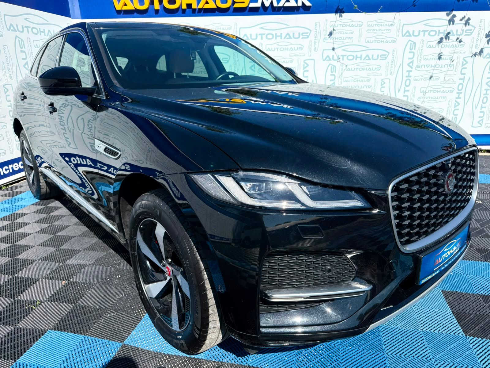 Jaguar F-PACE I (2015 - ) image