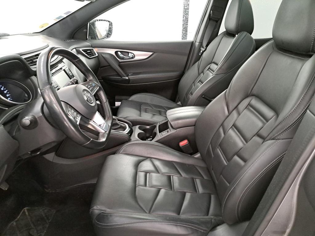 Nissan Qashqai J11 (2013 - 2021) image Nissan Qashqai J11 (2013 - 2021) image