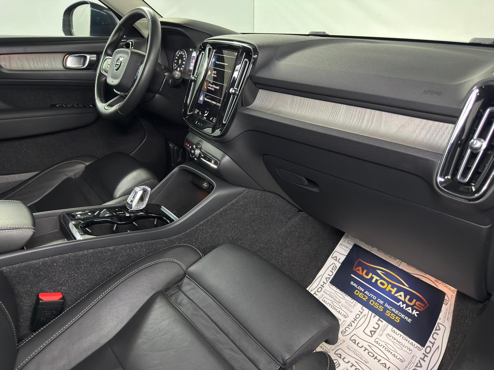 Volvo XC40 2017 - image Volvo XC40 2017 - image