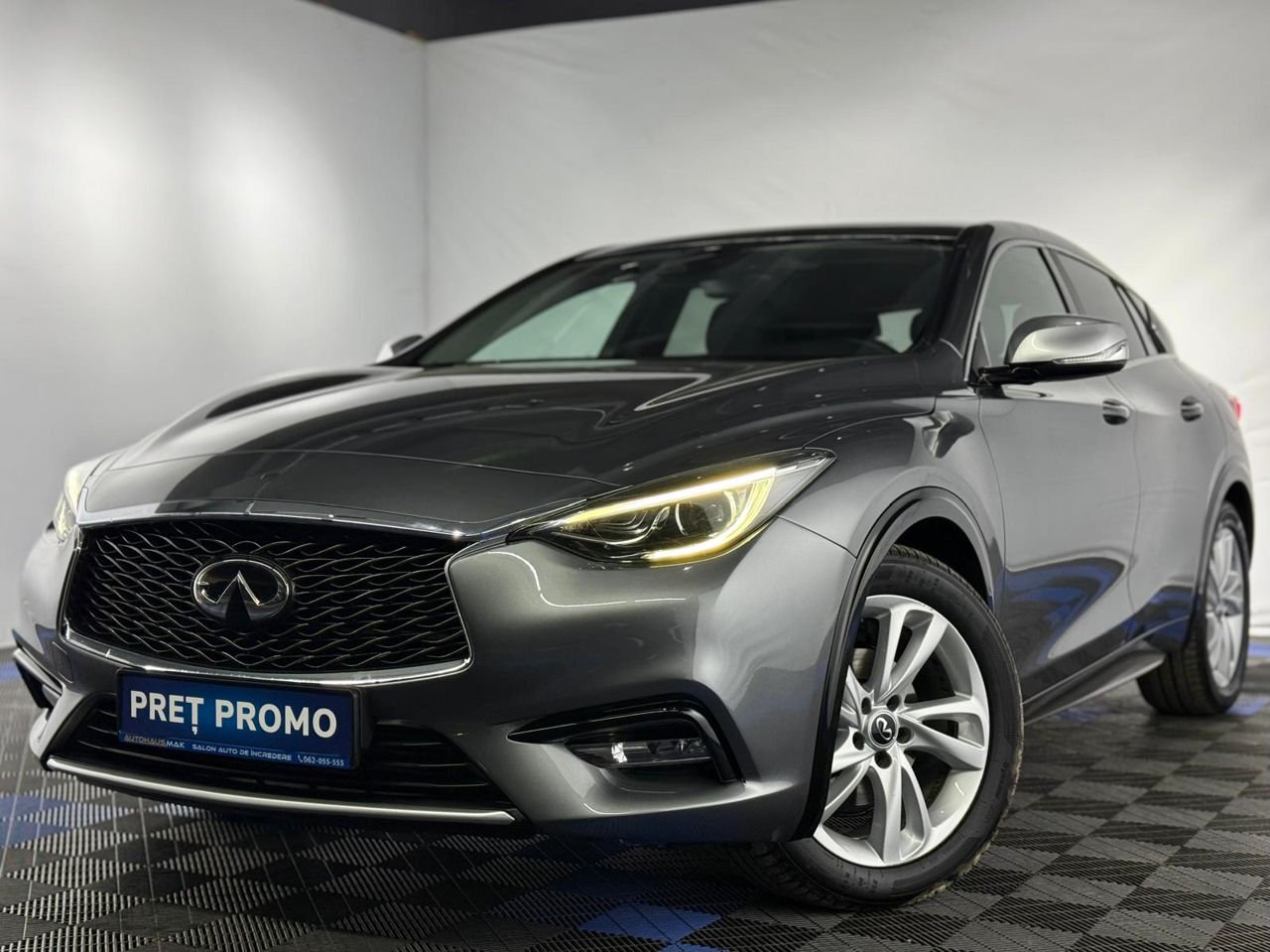 Infiniti Q30 I (2015 - 2020) image