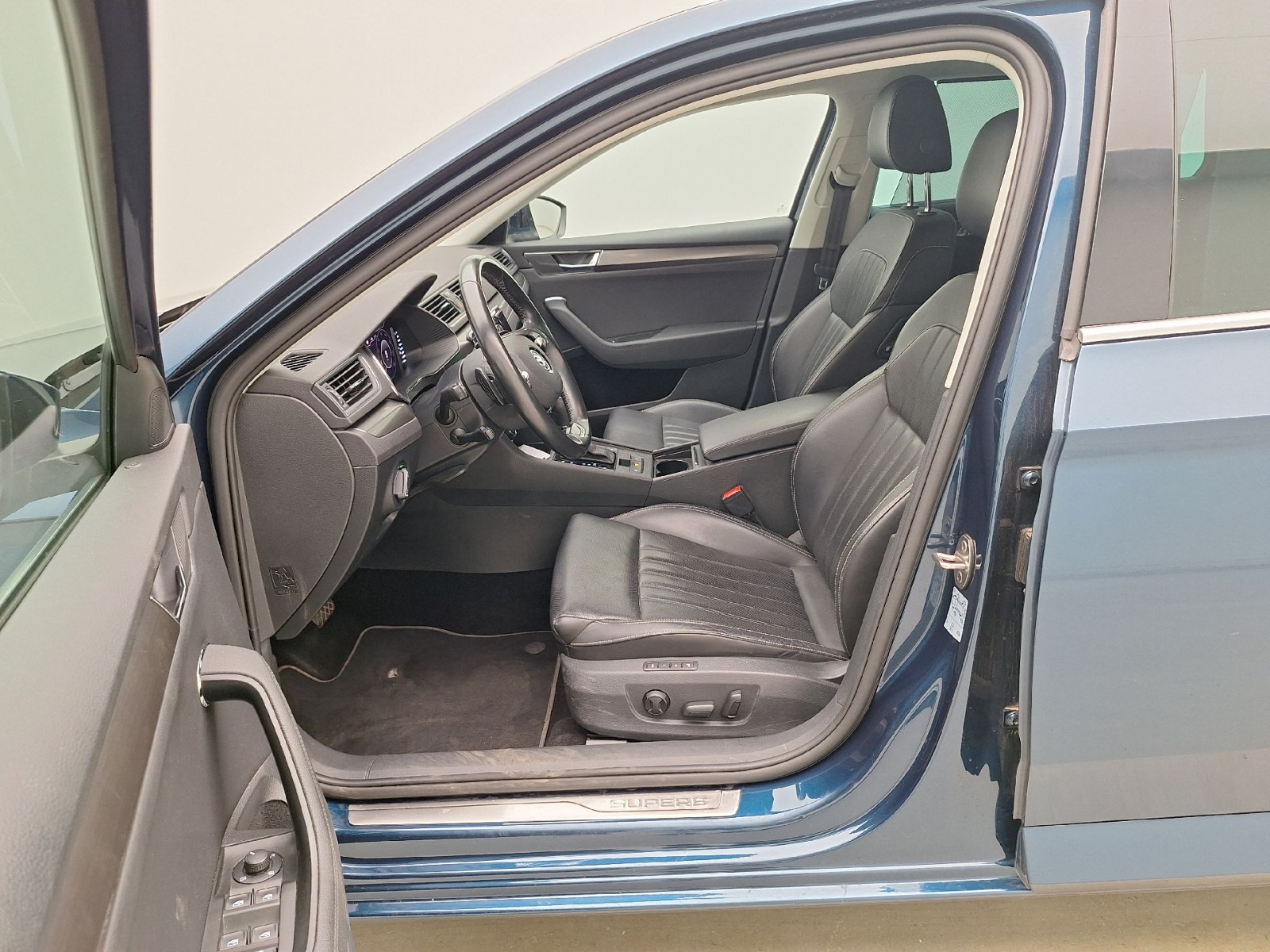 Škoda Superb IV (2020 - ) image