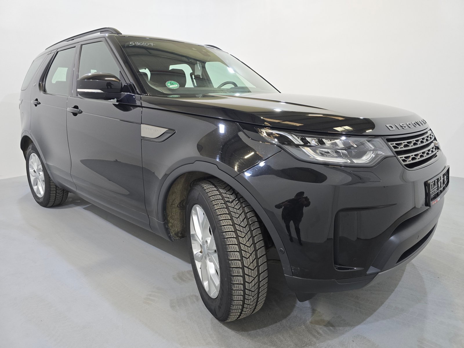 Land Rover Discovery V (2017 - ) image