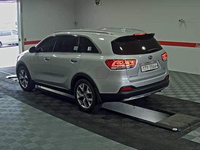 Kia Sorento III (2014 - 2020) image