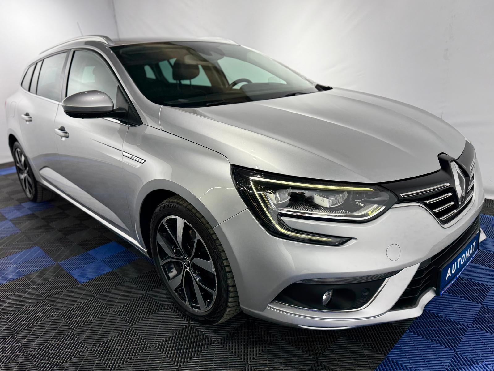 Renault Megane IV (2016 - ) image