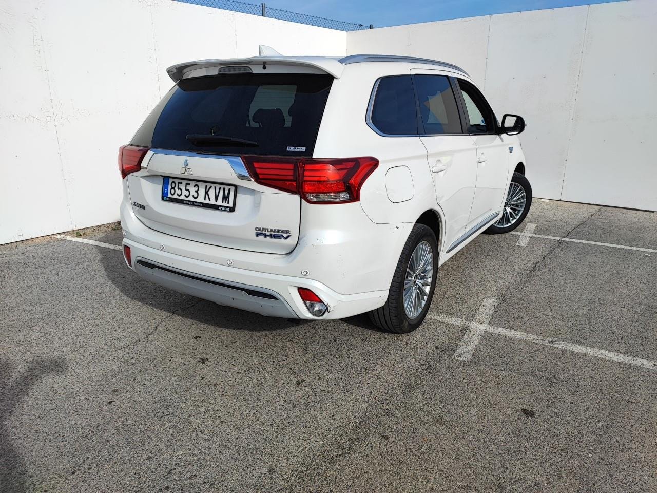 Mitsubishi Outlander PHEV I (2013 - 2018) image