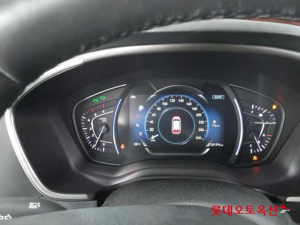 Hyundai Santa Fe IV (2018 - ) image