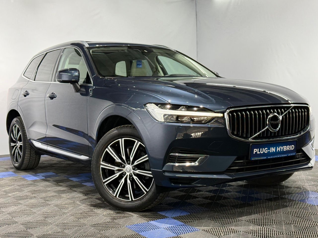 Volvo XC60 2017 - image Volvo XC60 2017 - image