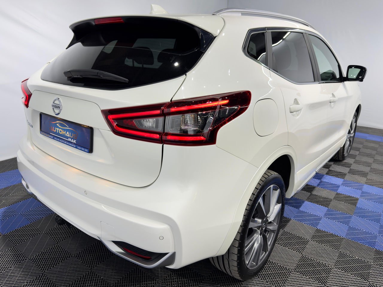 Nissan Qashqai J11 (2013 - 2021) image Nissan Qashqai J11 (2013 - 2021) image