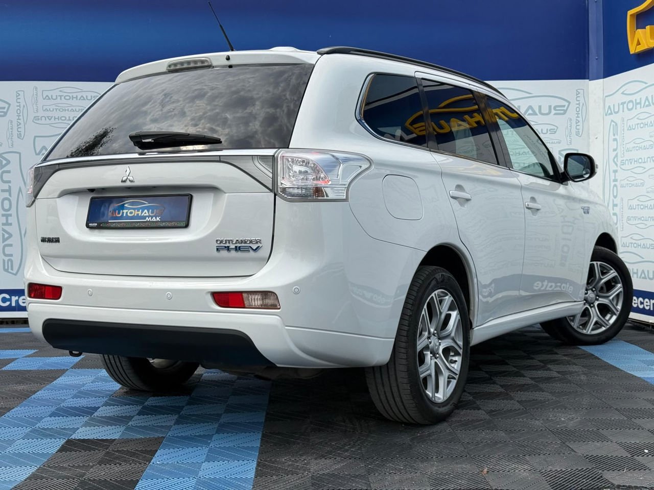 Mitsubishi Outlander III (2012 - 2021) image