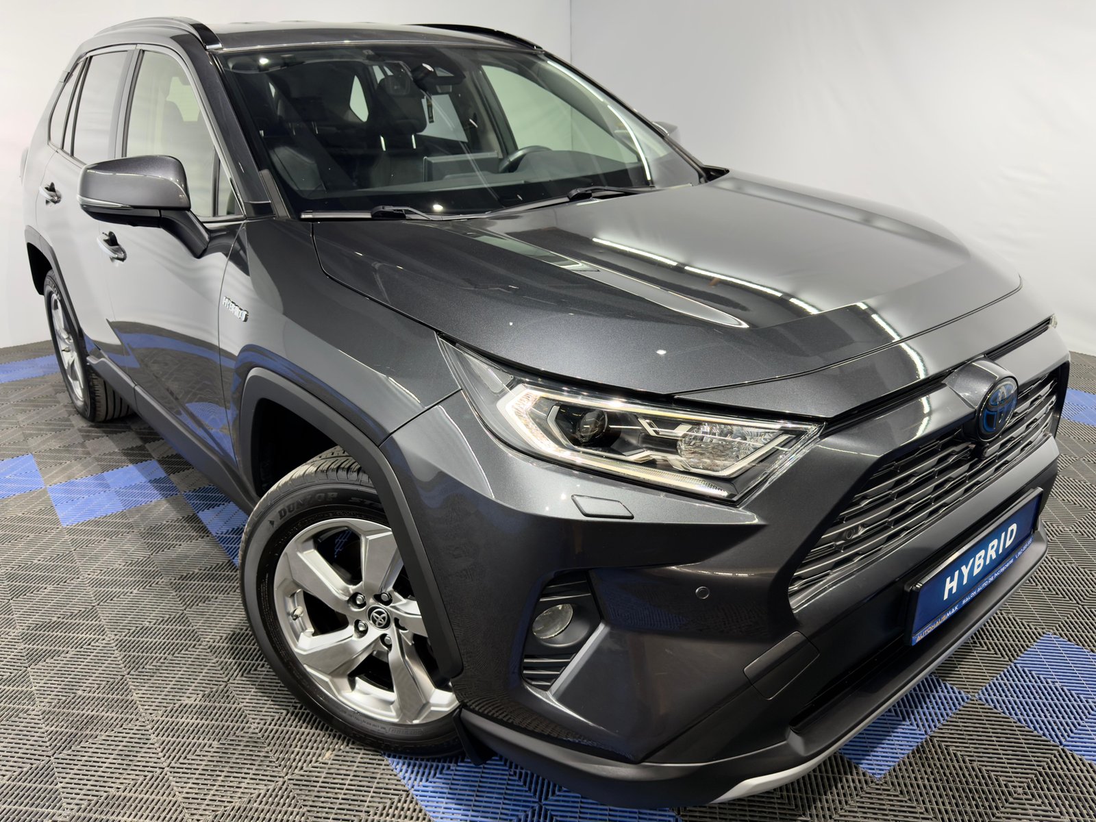 Toyota RAV4 2018 - image Toyota RAV4 2018 - image
