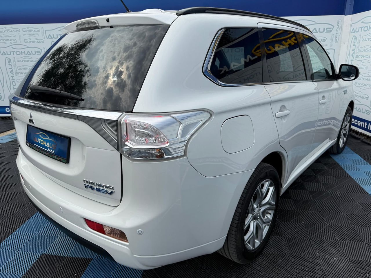 Mitsubishi Outlander III (2012 - 2021) image
