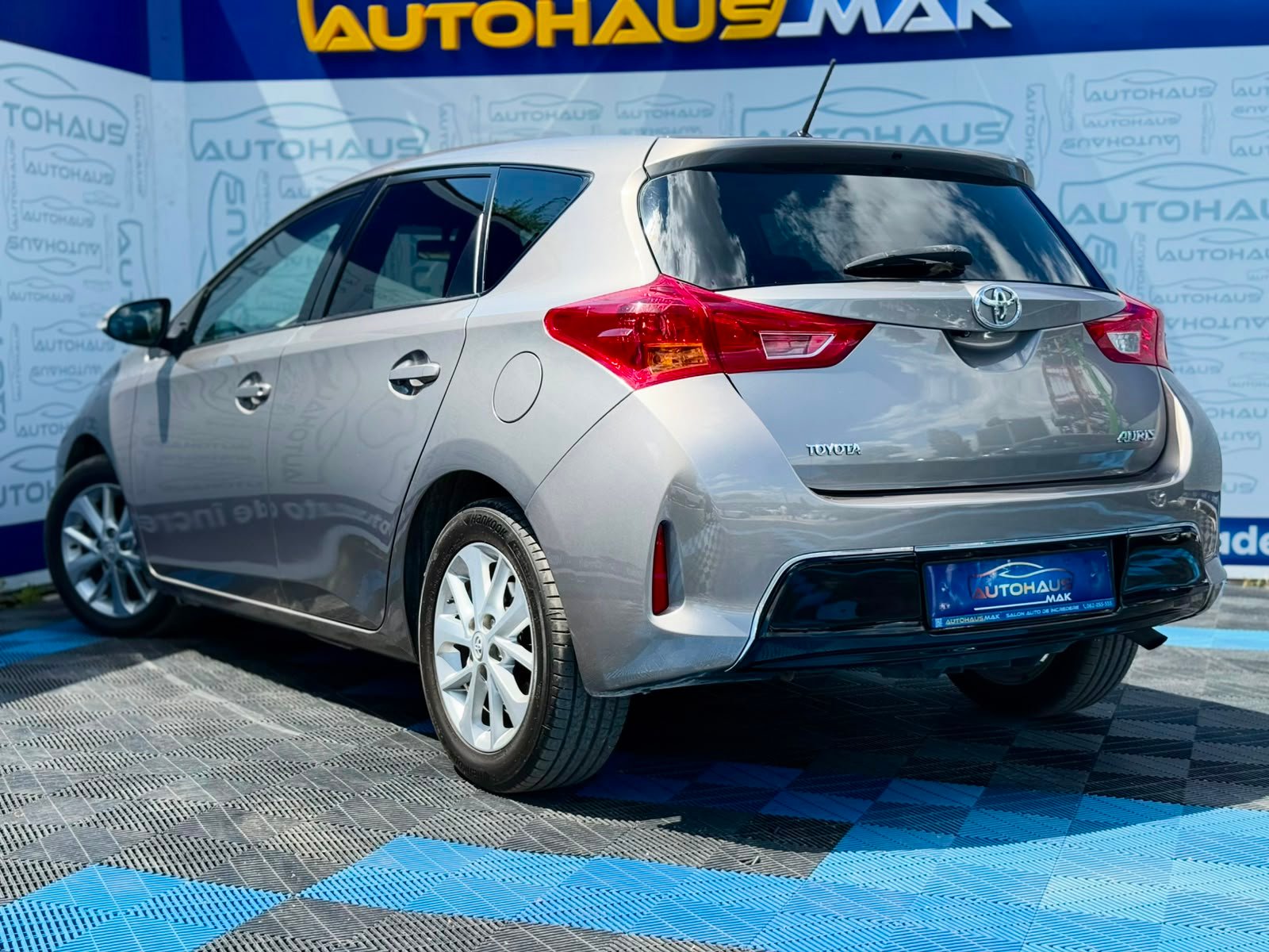 Toyota Auris 2012 - 2018 image