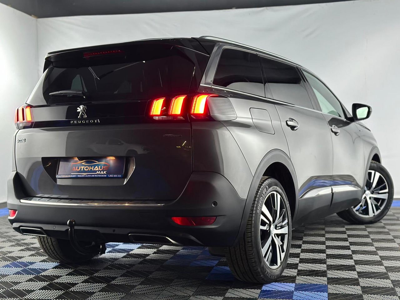 Peugeot 5008 II (2017 - ) image