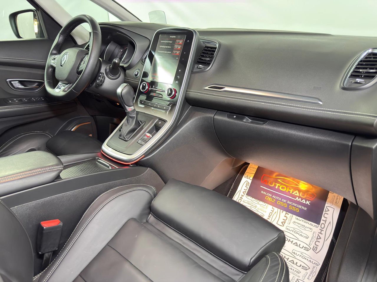 Renault Scenic IV (2016 - 2022) image Renault Scenic IV (2016 - 2022) image