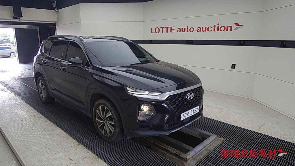 Hyundai Santa Fe IV (2018 - ) image