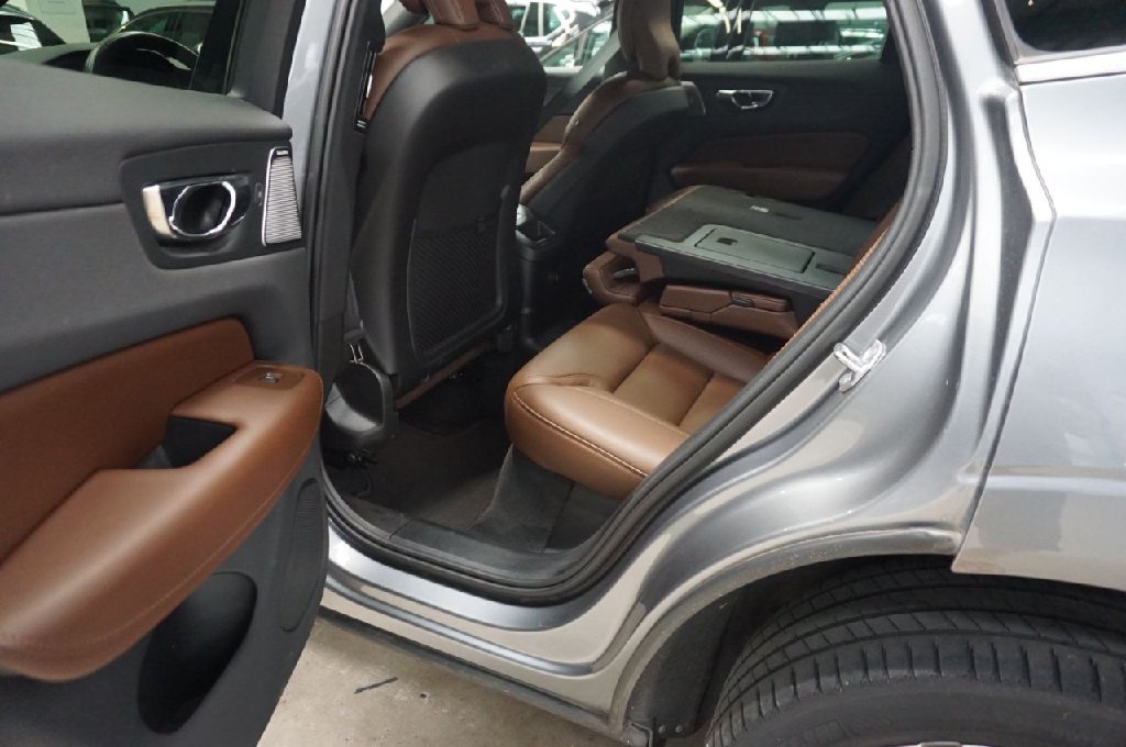 Volvo XC60 2017 - image Volvo XC60 2017 - image
