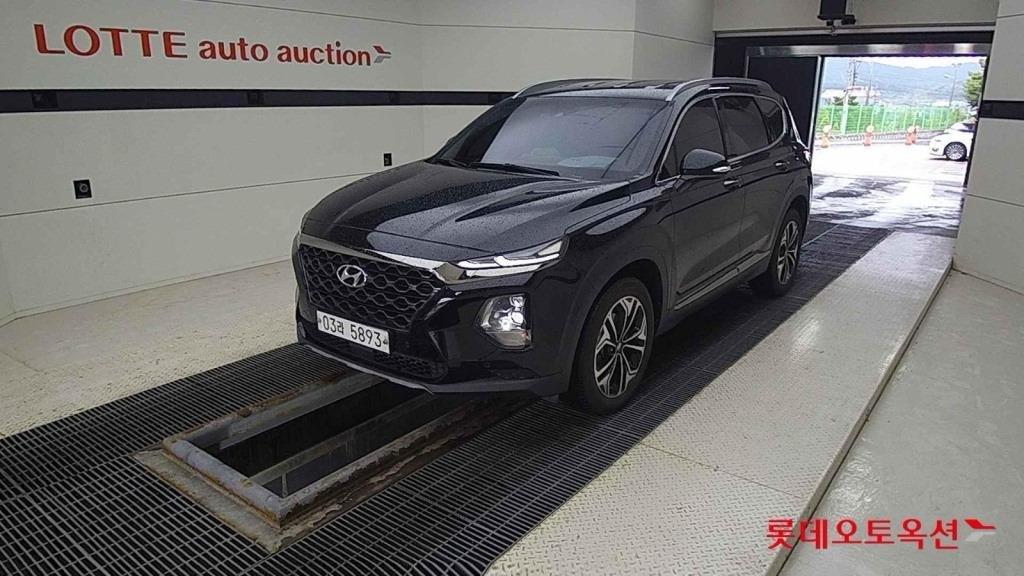 Hyundai Santa Fe IV (2018 - ) image