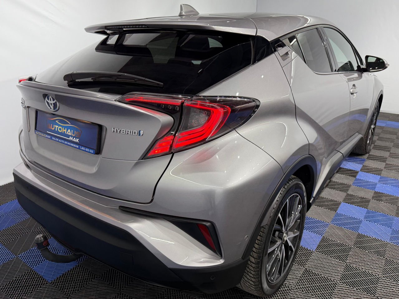 Toyota C-HR 2016 - image Toyota C-HR 2016 - image