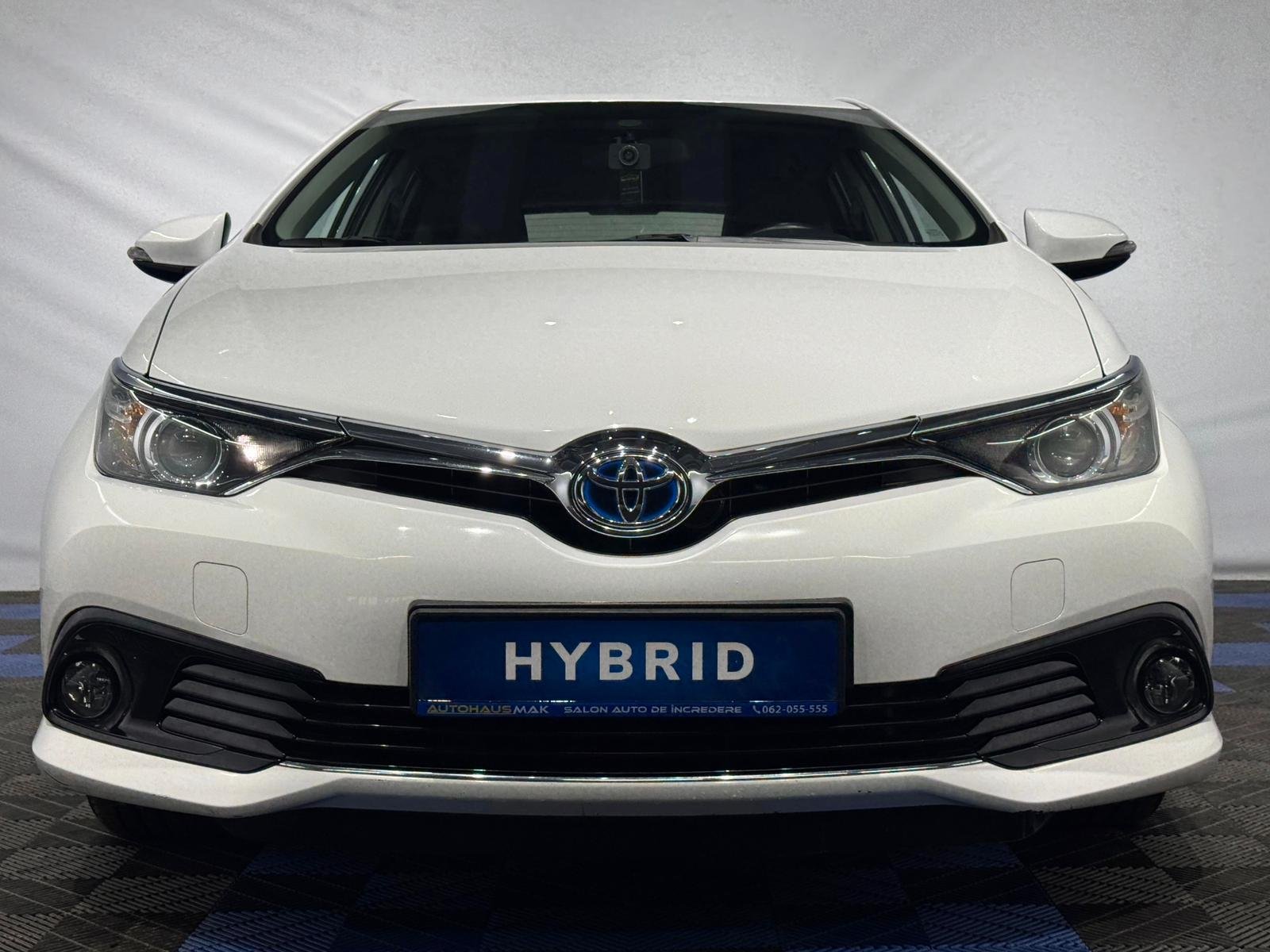 Toyota Auris 2012 - 2018 image
