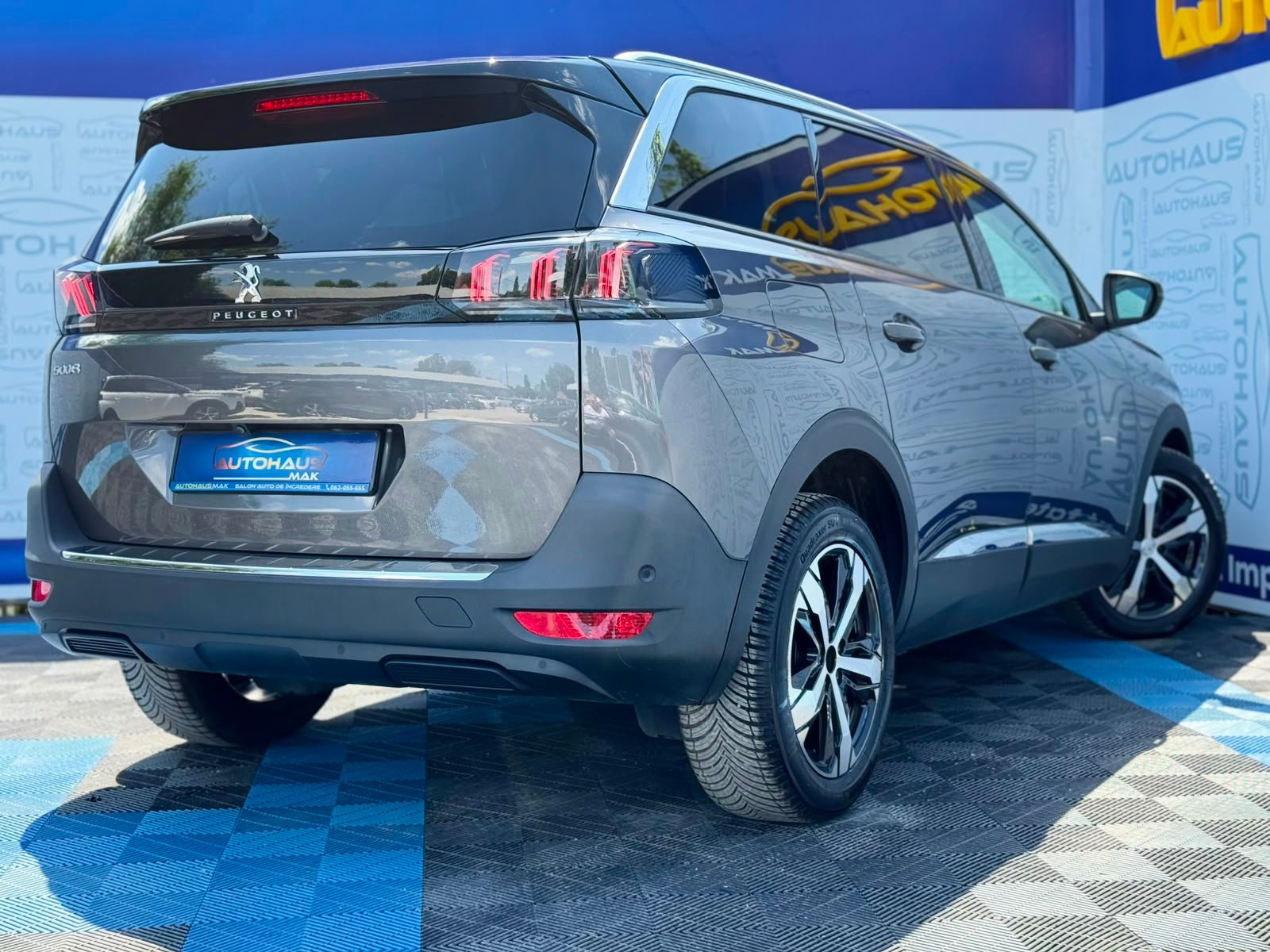 Peugeot 5008 II (2017 - ) image
