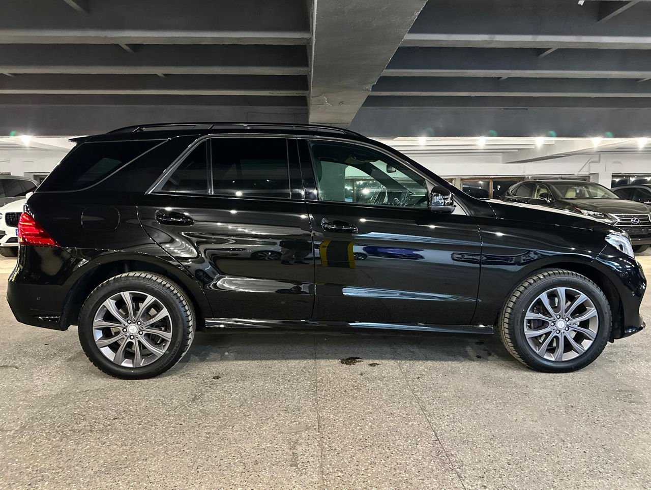 Mercedes-Benz GLE-Class W166 (2015 - 2019) image