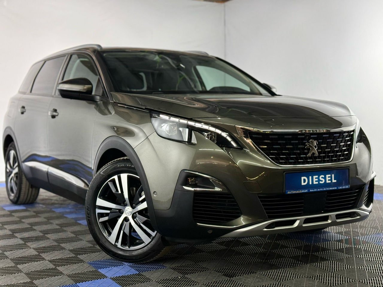 Peugeot 5008 II (2017 - ) image