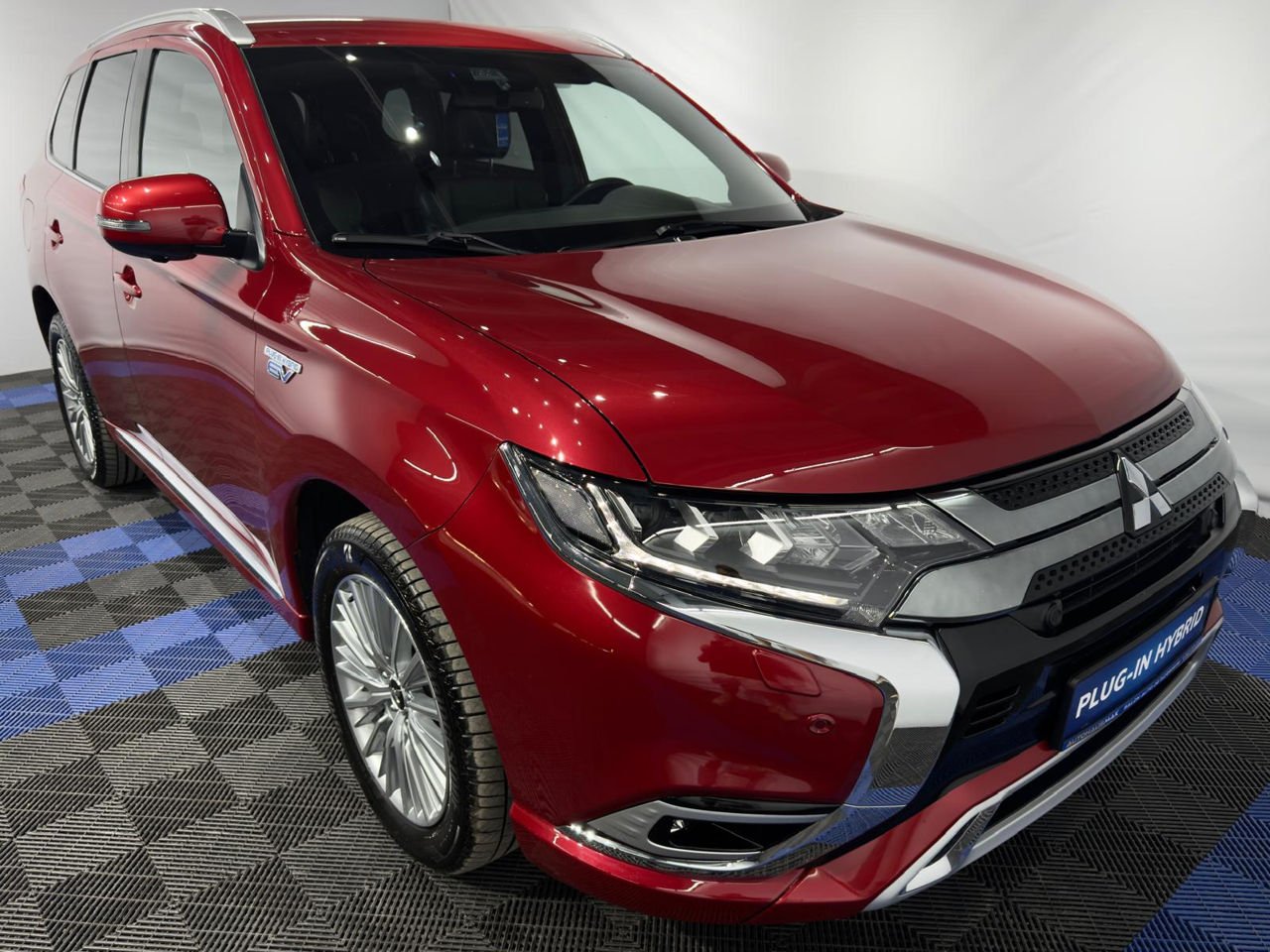 Mitsubishi Outlander III (2012 - 2021) image Mitsubishi Outlander III (2012 - 2021) image
