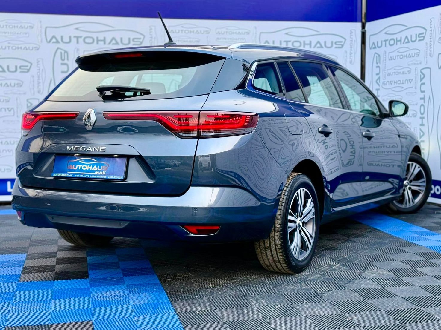 Renault Megane IV (2016 - ) image