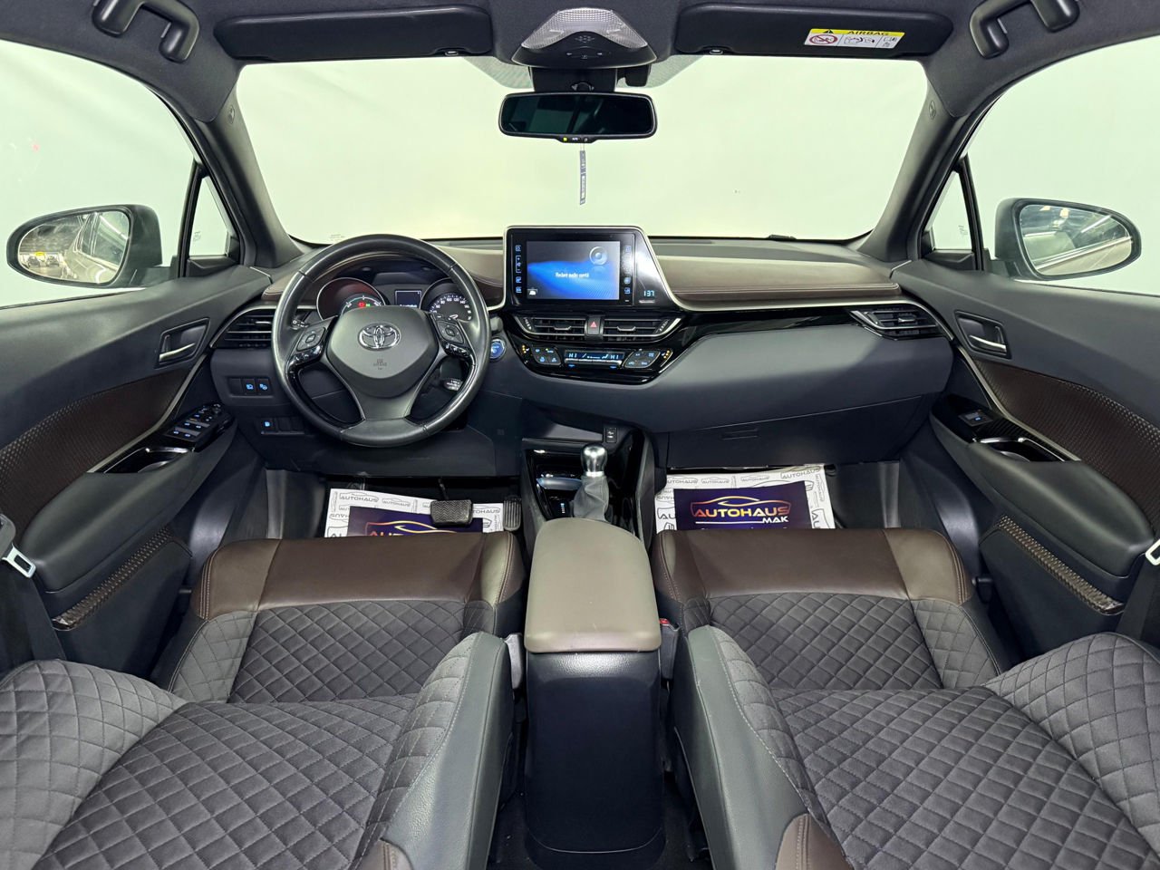 Toyota C-HR 2016 - image Toyota C-HR 2016 - image