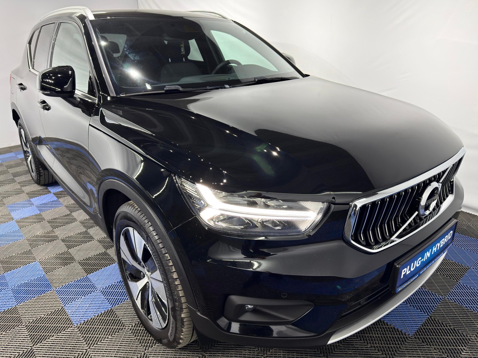 Volvo XC40 2017 - image Volvo XC40 2017 - image