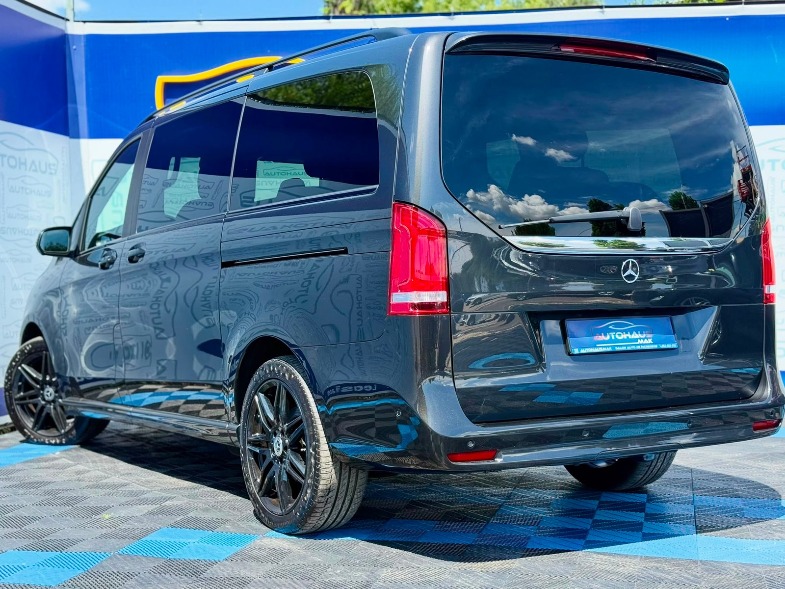 Mercedes-Benz V-Class W447 (2014 - ) image