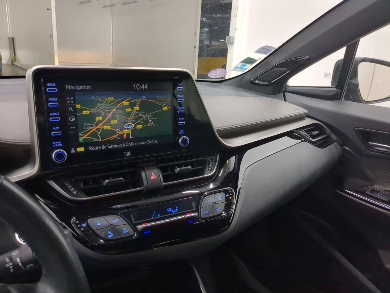 Toyota C-HR 2016 - image Toyota C-HR 2016 - image